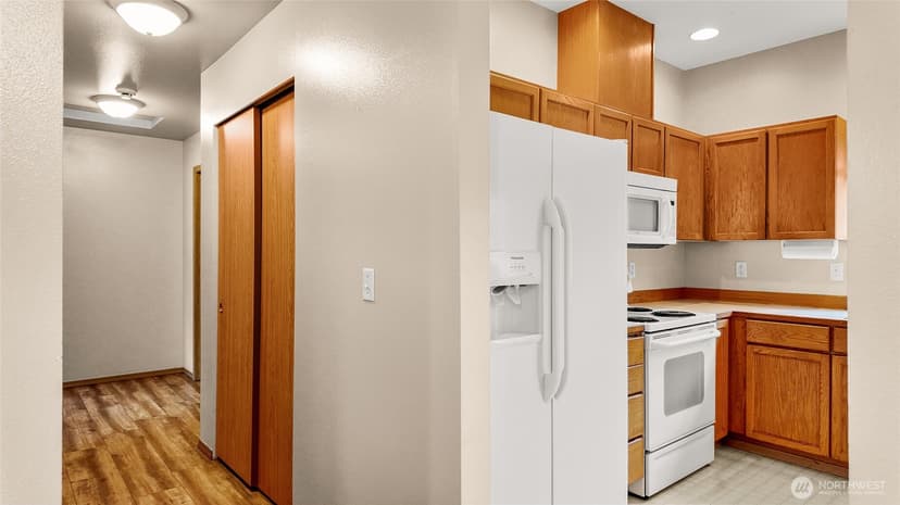 Property photo for 19601 Knoll Dr, Arlington photo 13