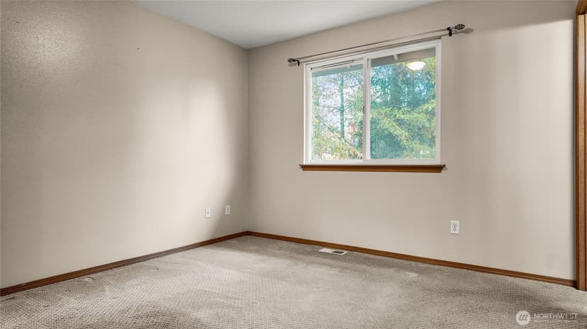 Property photo for 19601 Knoll Dr, Arlington photo 18