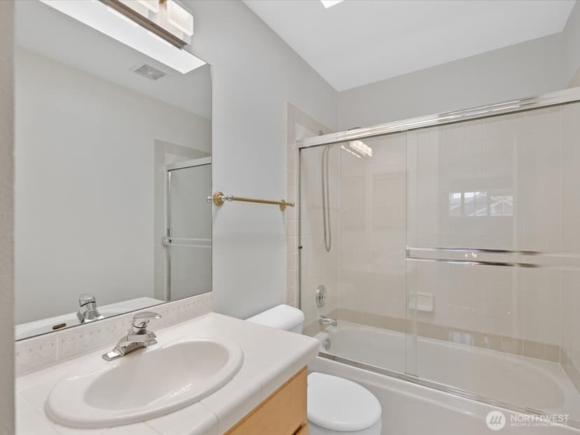 Property photo for 7850 123rd Avenue NE, Kirkland photo 14