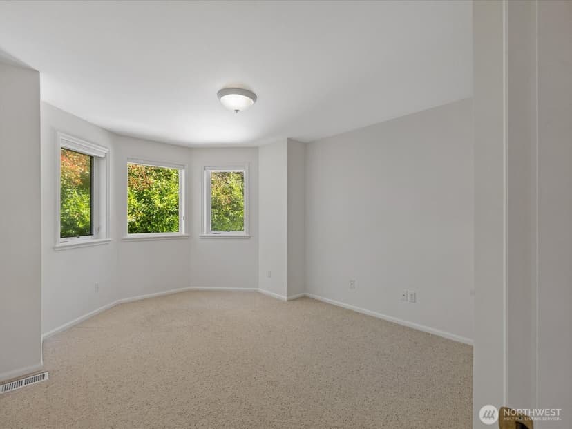 Property photo for 7850 123rd Avenue NE, Kirkland photo 16