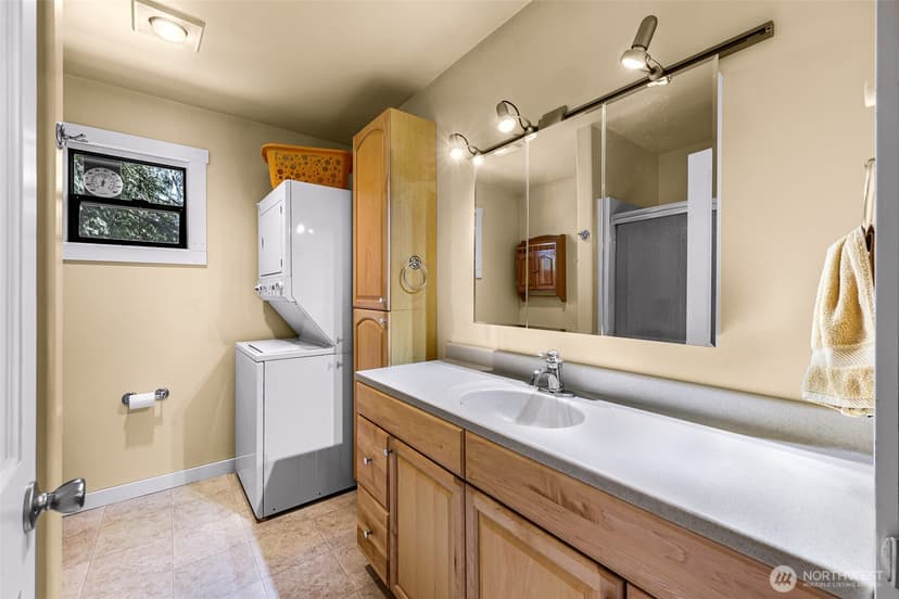 Property photo for 6701 Holst Road, Clinton photo 34