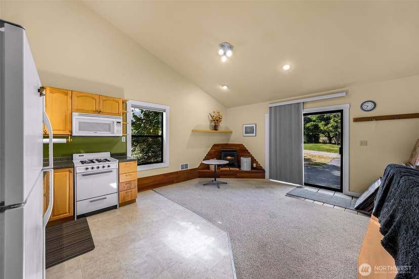 Property photo for 6701 Holst Road, Clinton photo 32
