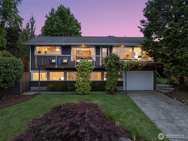 Property photo for 6425 Hampton Road S, Seattle
