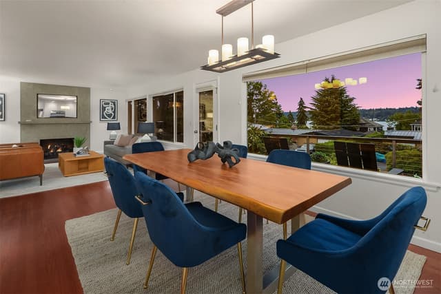 Property photo for 6425 Hampton Road S, Seattle photo 3