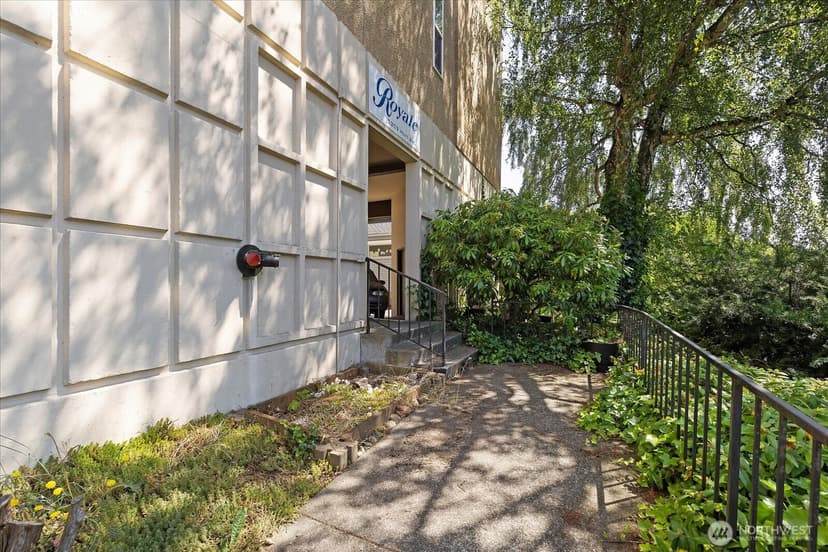 Property photo for 3209 Hoyt Avenue #302, Everett photo 17