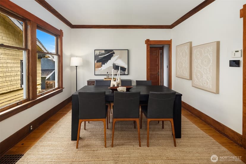 Property photo for 2710 18th Avenue S, Seattle photo 6