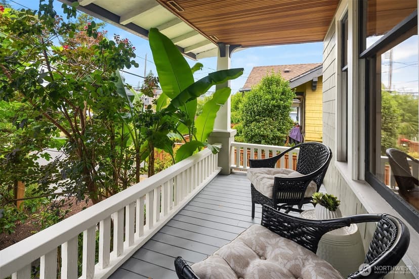 Property photo for 2710 18th Avenue S, Seattle photo 3
