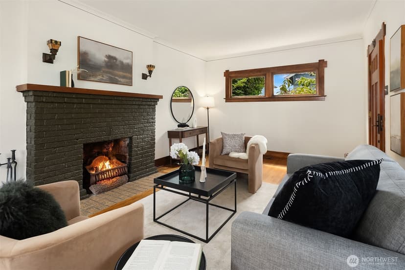 Property photo for 2710 18th Avenue S, Seattle photo 5