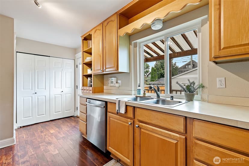 Property photo for 3010 N 8th Street, Tacoma photo 15