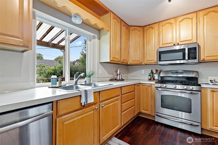 Property photo for 3010 N 8th Street, Tacoma photo 13