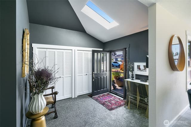 Property photo for 604 Tamarack Avenue, Everett photo 3
