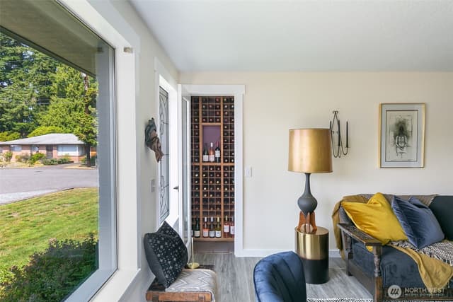 Property photo for 604 Tamarack Avenue, Everett photo 5