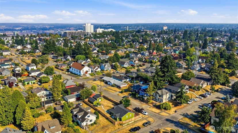 Property photo for 1255 S Grant Avenue, Tacoma photo 40