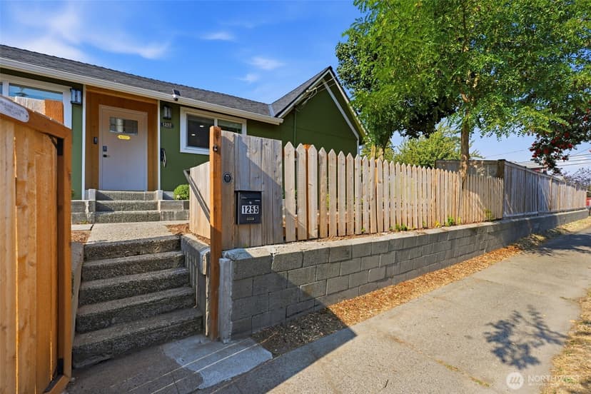 Property photo for 1255 S Grant Avenue, Tacoma photo 38