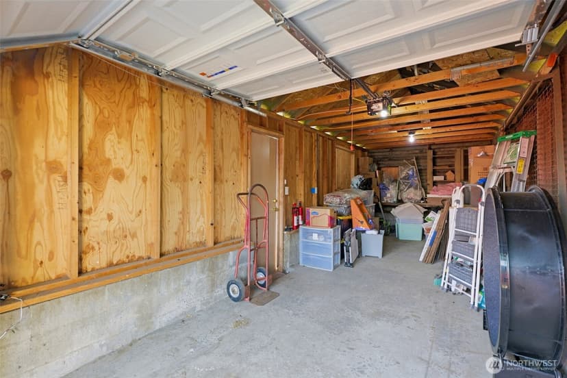 Property photo for 1255 S Grant Avenue, Tacoma photo 32