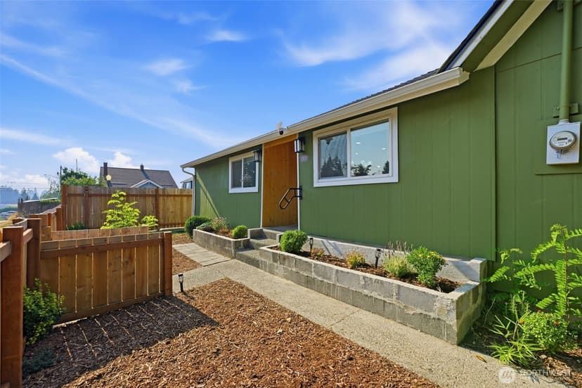 Property photo for 1255 S Grant Avenue, Tacoma photo 36
