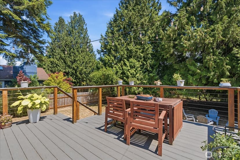 Property photo for 10038 13th Avenue NW, Seattle photo 31