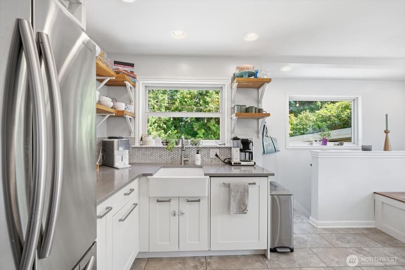 Property photo for 10038 13th Avenue NW, Seattle photo 14