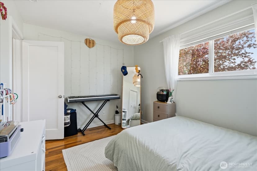 Property photo for 10038 13th Avenue NW, Seattle photo 16
