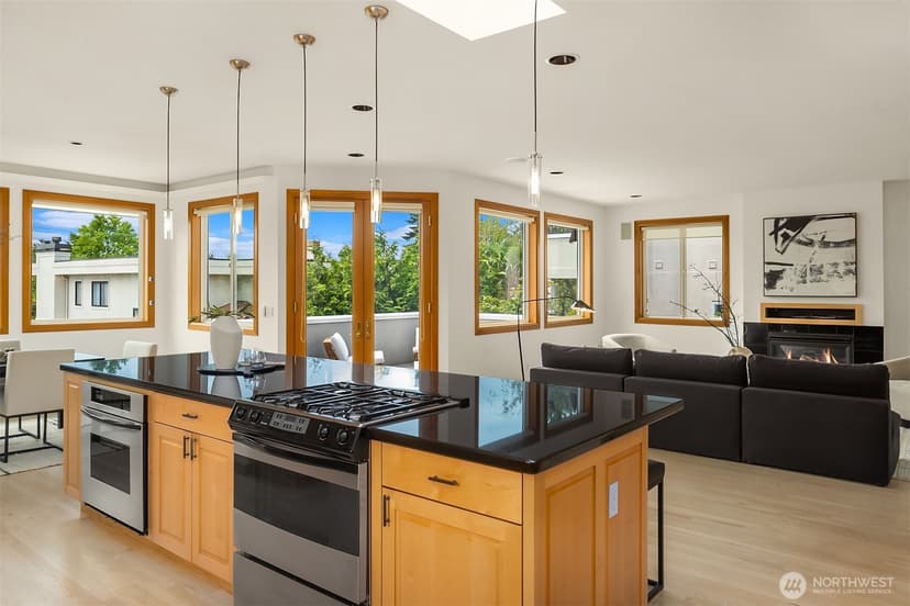 Property photo for 227 8th Avenue, Kirkland photo 11