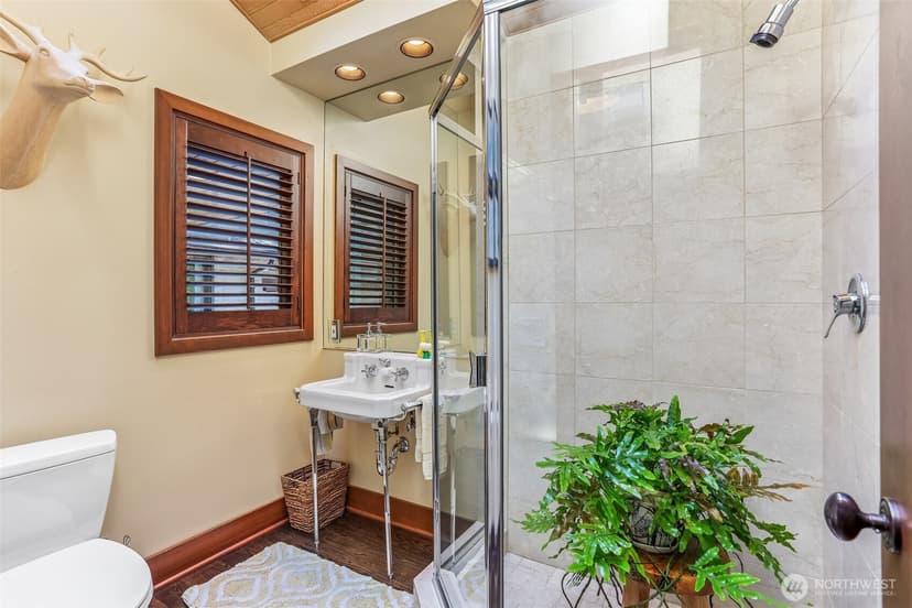 Property photo for 340 NW 137th Street, Seattle photo 16