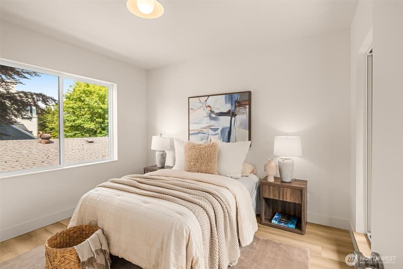 Property photo for 10331 Ashworth Avenue N, Seattle photo 16