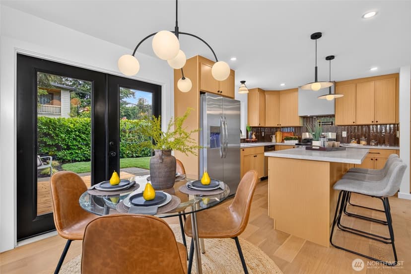 Property photo for 3152 NE 82nd Street, Seattle photo 11