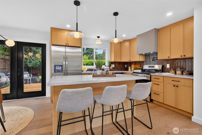 Property photo for 3152 NE 82nd Street, Seattle photo 6