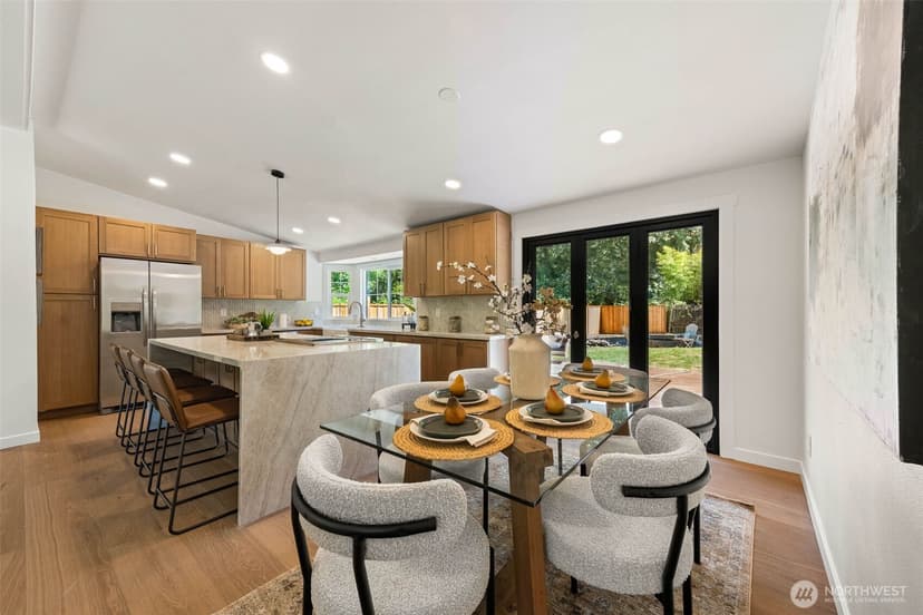 Property photo for 8655 NE 170th Street, Kenmore photo 9