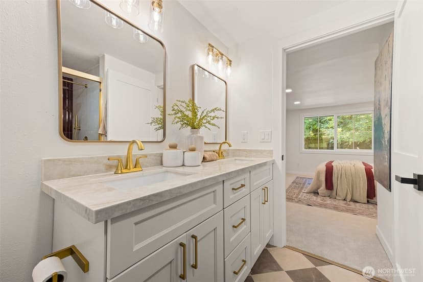 Property photo for 8655 NE 170th Street, Kenmore photo 18