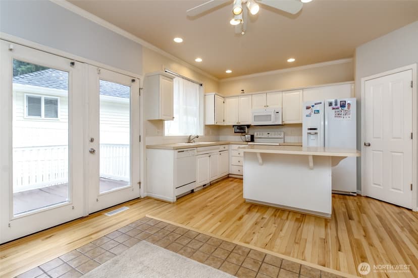 Property photo for 5610 W 61ST Avenue, University Place photo 8