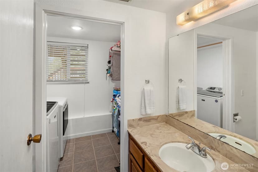 Property photo for 30217 176th Avenue SE, Kent photo 18