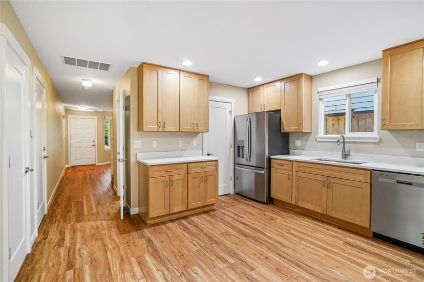 Property photo for 26487 NE Valley Street, Duvall photo 7