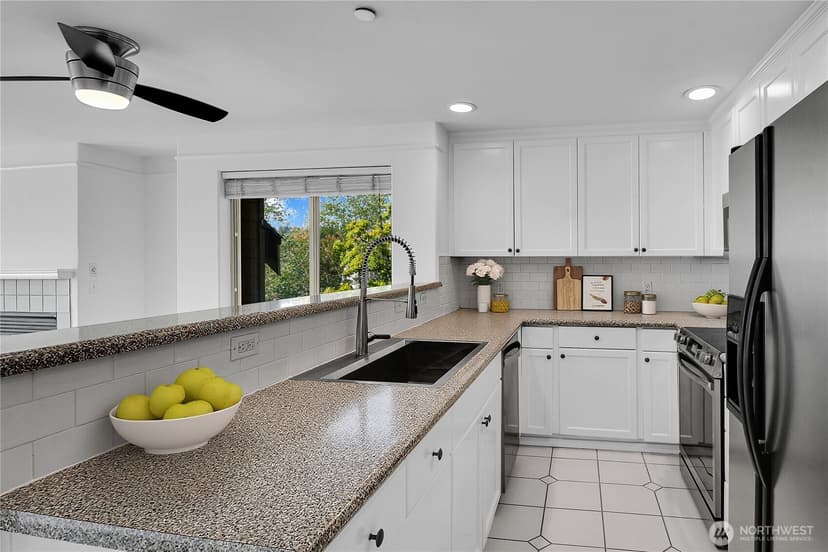 Property photo for 15330 Sunwood Boulevard #E304, Tukwila photo 16