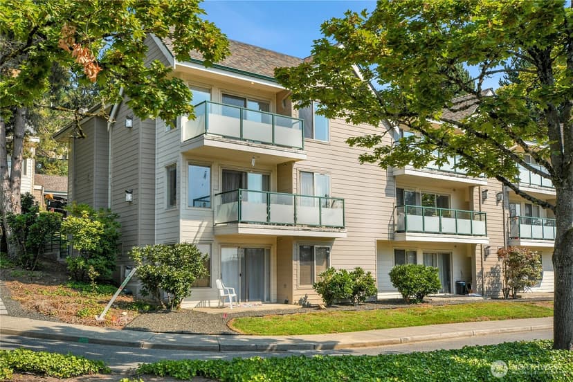 Property photo for 15330 Sunwood Boulevard #E304, Tukwila photo 37