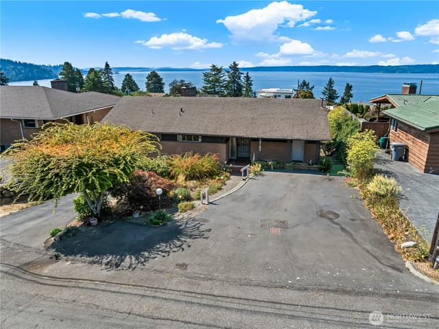 Property photo for 12153 Marine View Drive SW, Burien photo 2