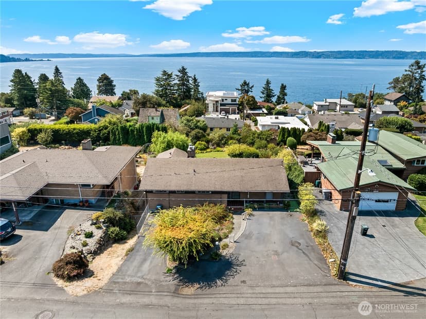 Property photo for 12153 Marine View Drive SW, Burien photo 3