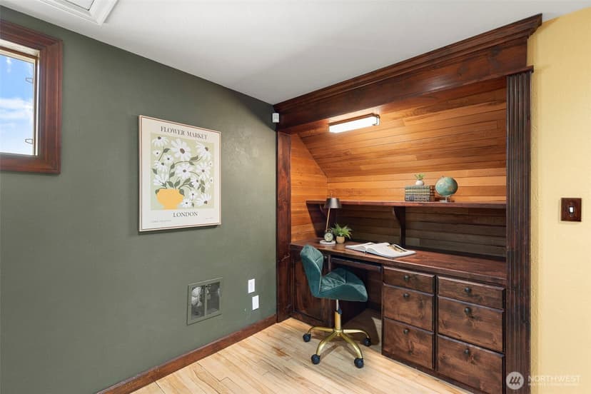 Property photo for 2425 N Wycoff Avenue, Bremerton photo 17
