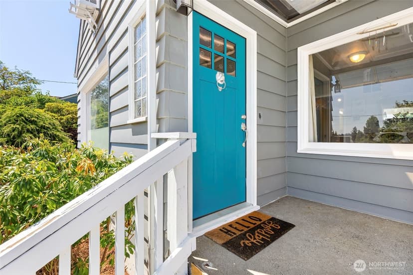 Property photo for 2425 N Wycoff Avenue, Bremerton photo 3
