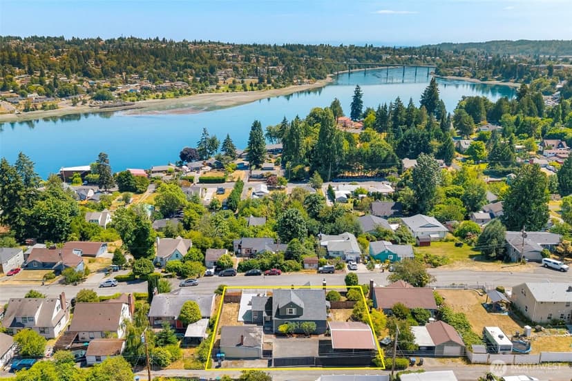 Property photo for 2425 N Wycoff Avenue, Bremerton photo 39