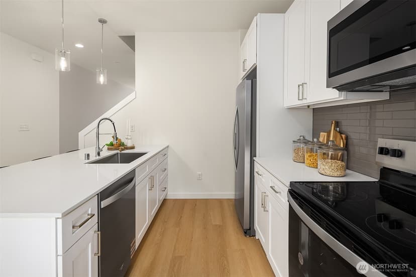 Property photo for 1520 Hollow Dale Place #D, Everett photo 17