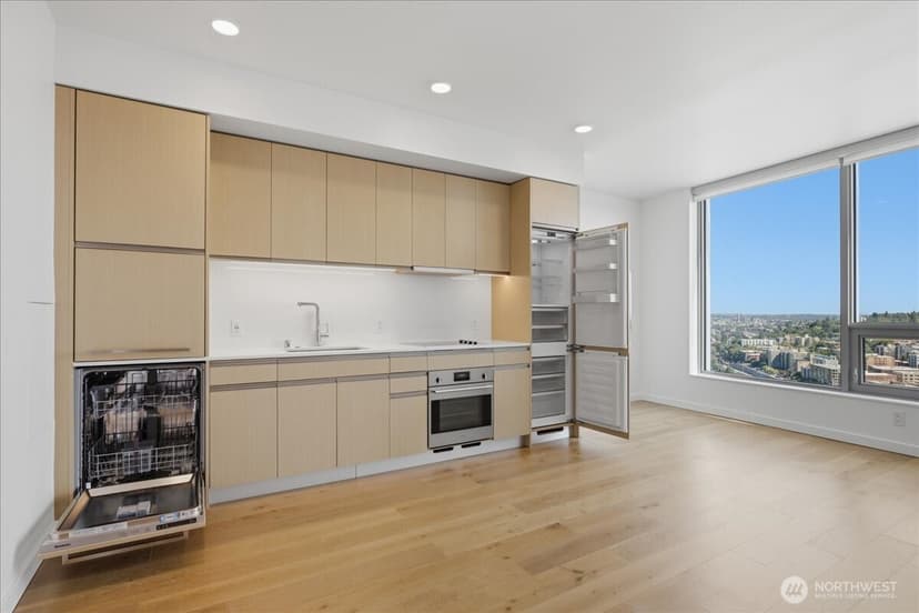 Property photo for 1808 Minor Avenue #3309, Seattle photo 4
