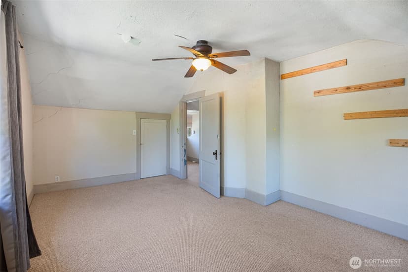Property photo for 5609 318th Avenue NE, Carnation photo 19