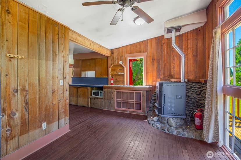 Property photo for 5609 318th Avenue NE, Carnation photo 14