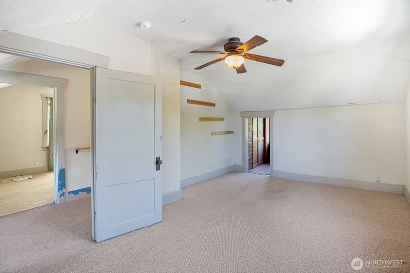 Property photo for 5609 318th Avenue NE, Carnation photo 18