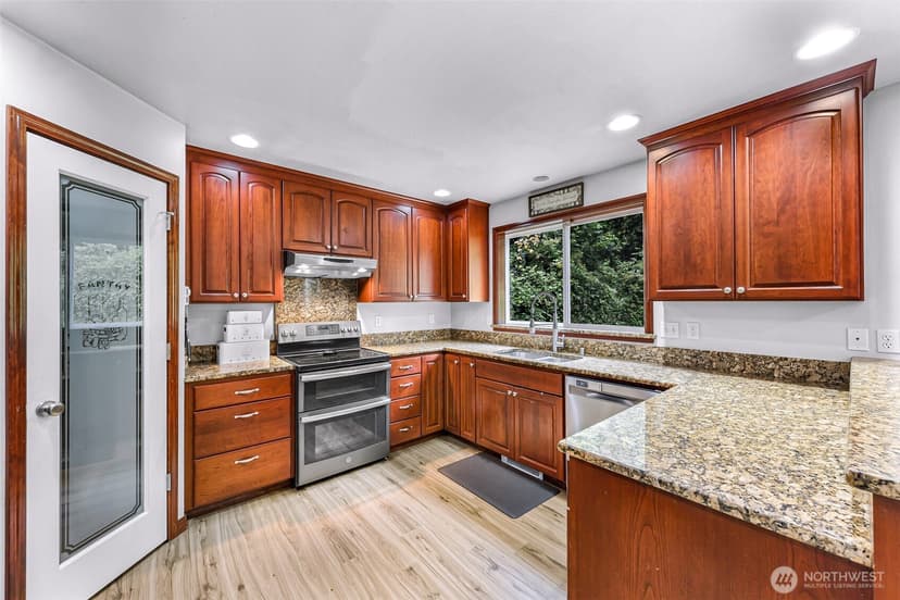 Property photo for 24723 Jim Creek Road, Arlington photo 14