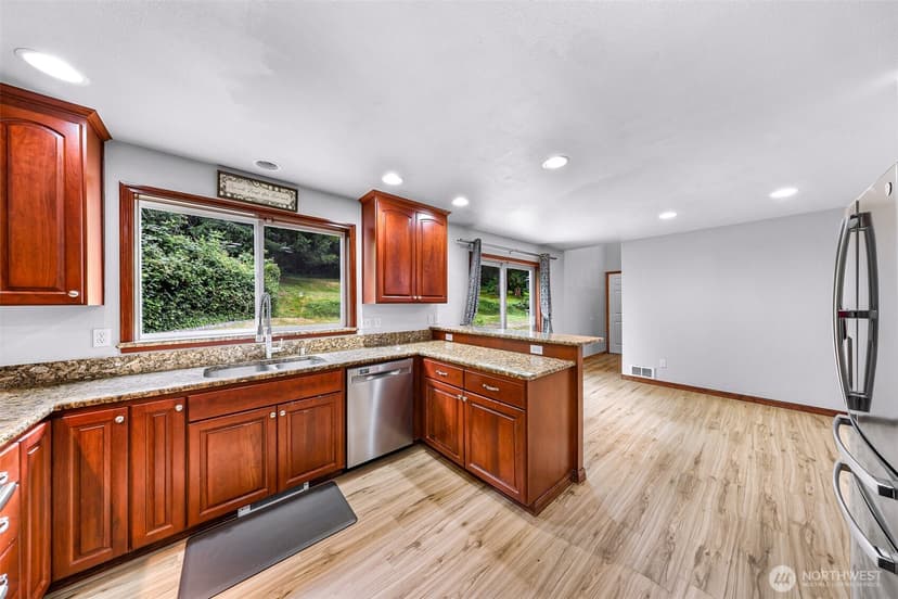 Property photo for 24723 Jim Creek Road, Arlington photo 16