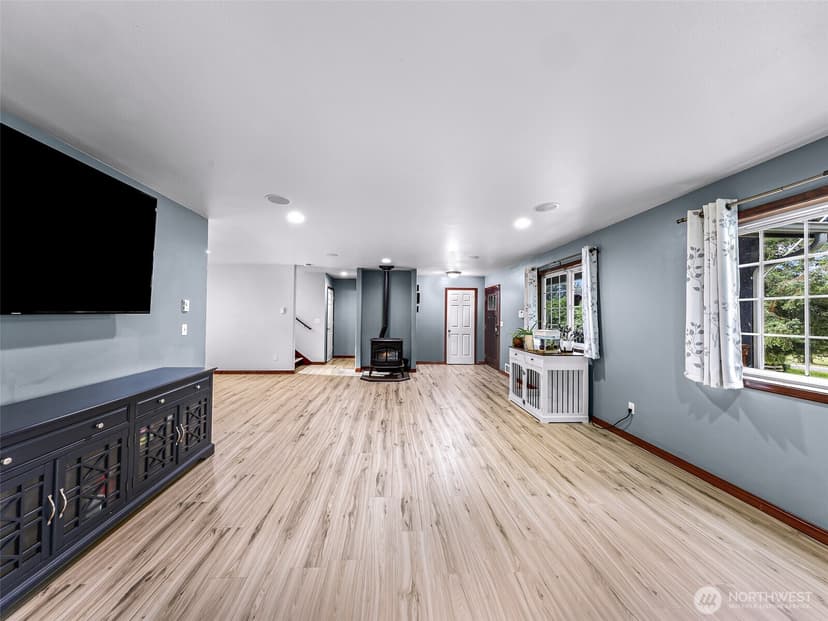 Property photo for 24723 Jim Creek Road, Arlington photo 4