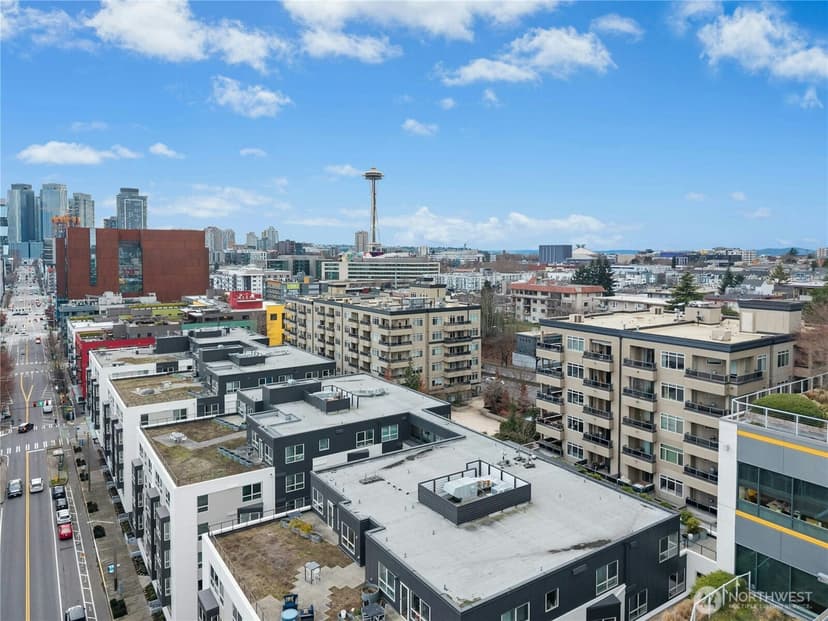 Property photo for 1000 N Aurora Avenue #409, Seattle photo 33