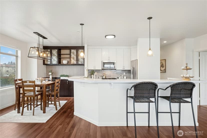 Property photo for 1000 N Aurora Avenue #409, Seattle photo 9